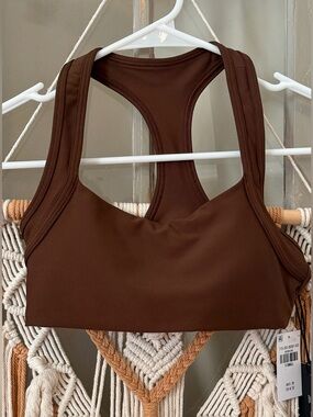 YPB sculptLUX Sports Bra NWT size XS in color “cocoa”